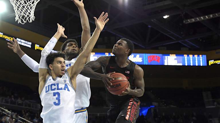 Hoops Update: Transfers and turning pro
